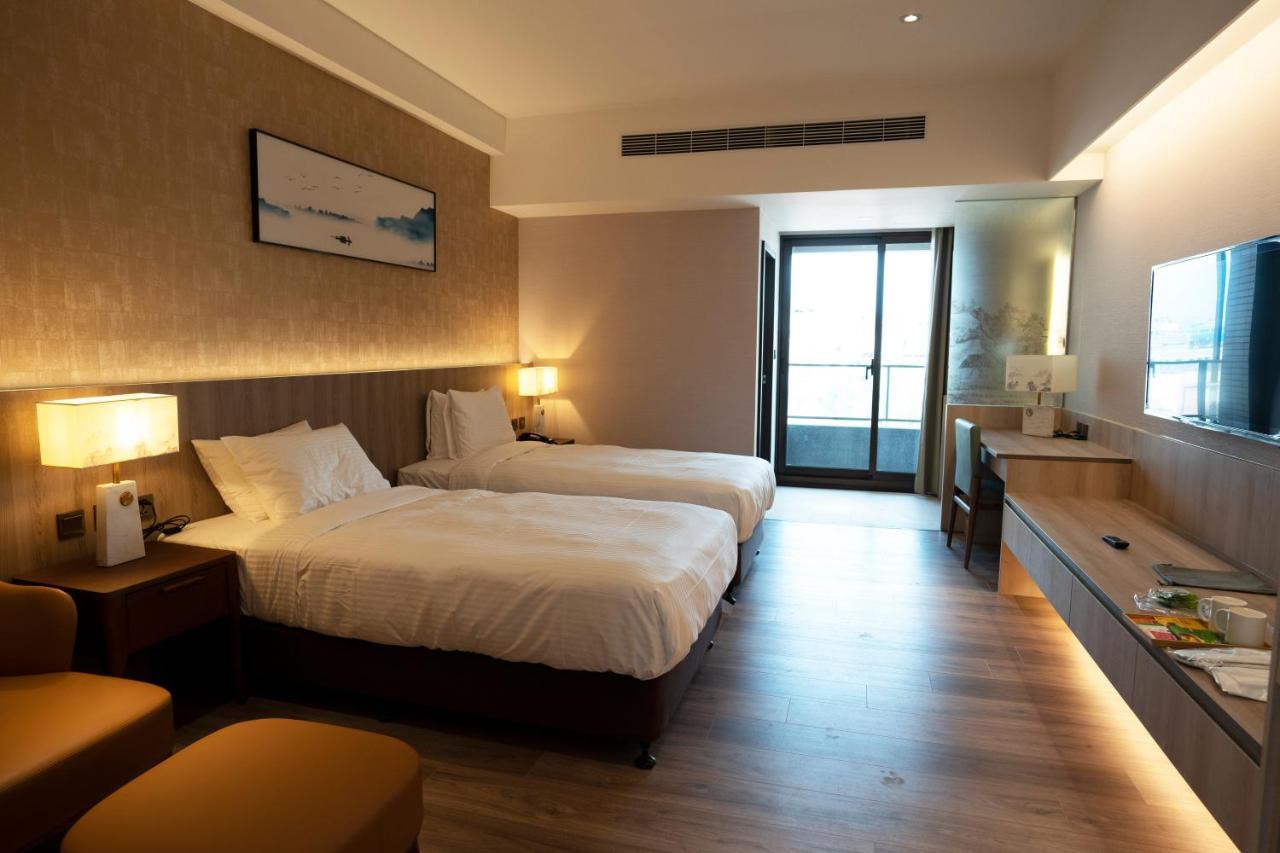 Joyfultel Hotel Guishan Bagian luar foto